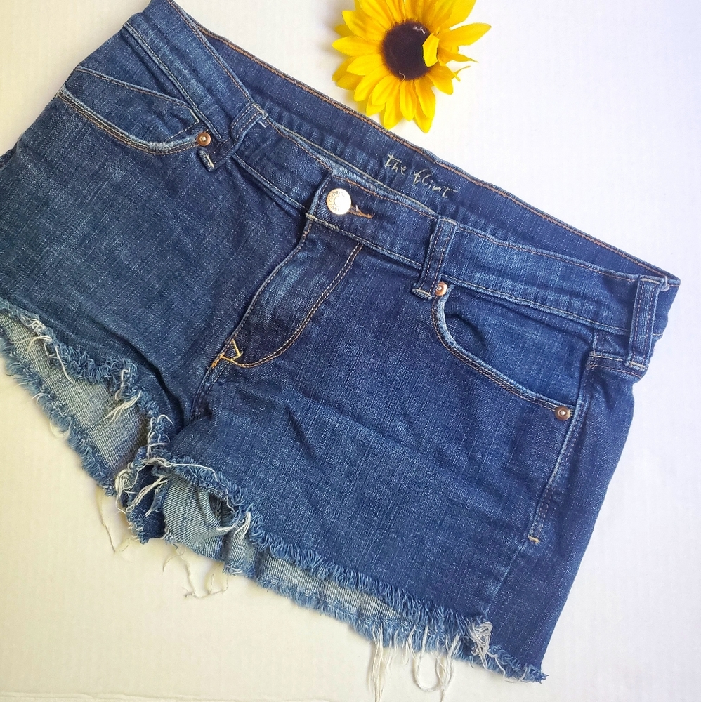 OLD NAVY THE FLIRT DENIM SHORTS - Picture 2 of 7